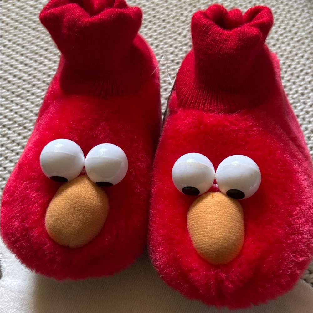 Slippers Elmo new toddler girls/boys sz 9-10M SGI Apparel Group puppet socktop